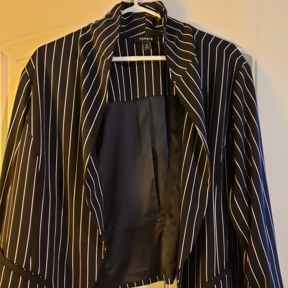 Stripped half blazer